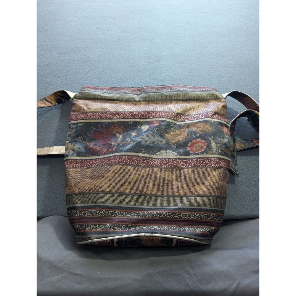 Bally of Switzerland Vintage Floral Tapestry Shoulder Bag Purse Gold Strap
